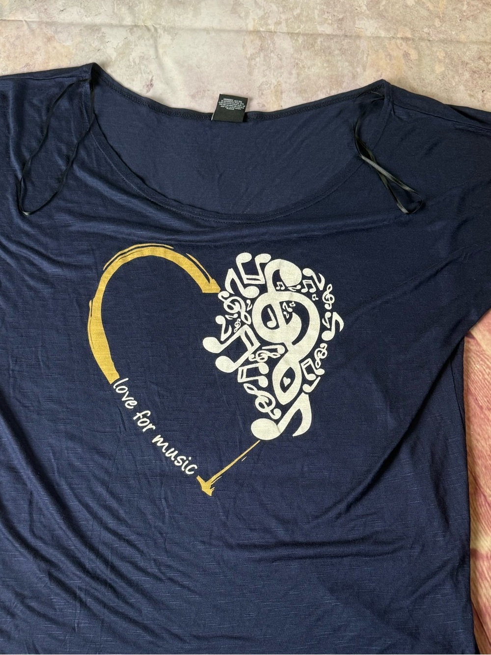 NWT 54th 2012 Grammy Love Off The Shoulder Tee Size Medium in Navy